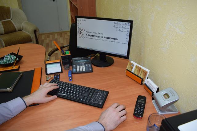 Юрист по договорам в Екатеринбурге: помощь адвоката